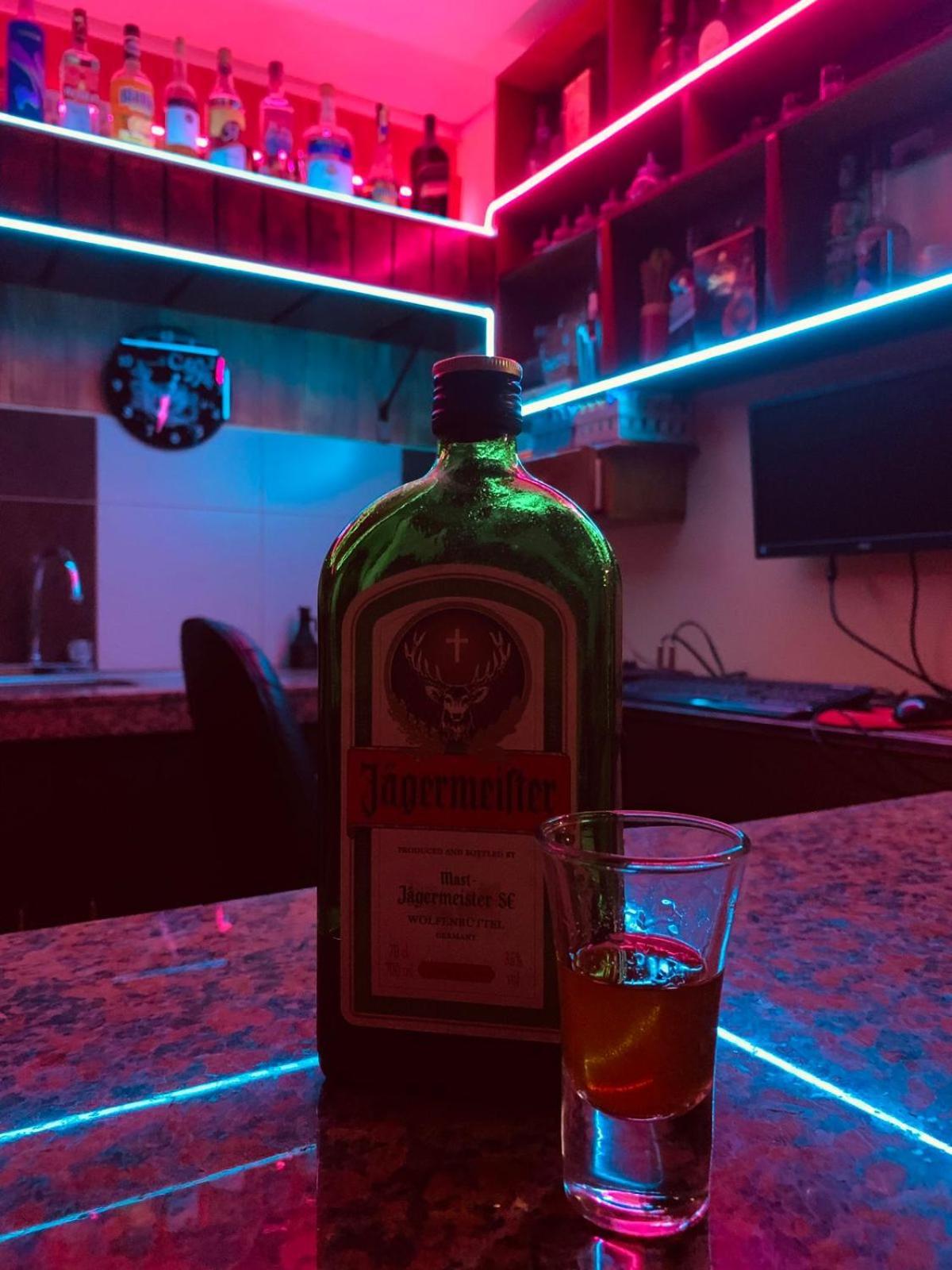 Dos Hemisferios Hotel Кито Екстериор снимка